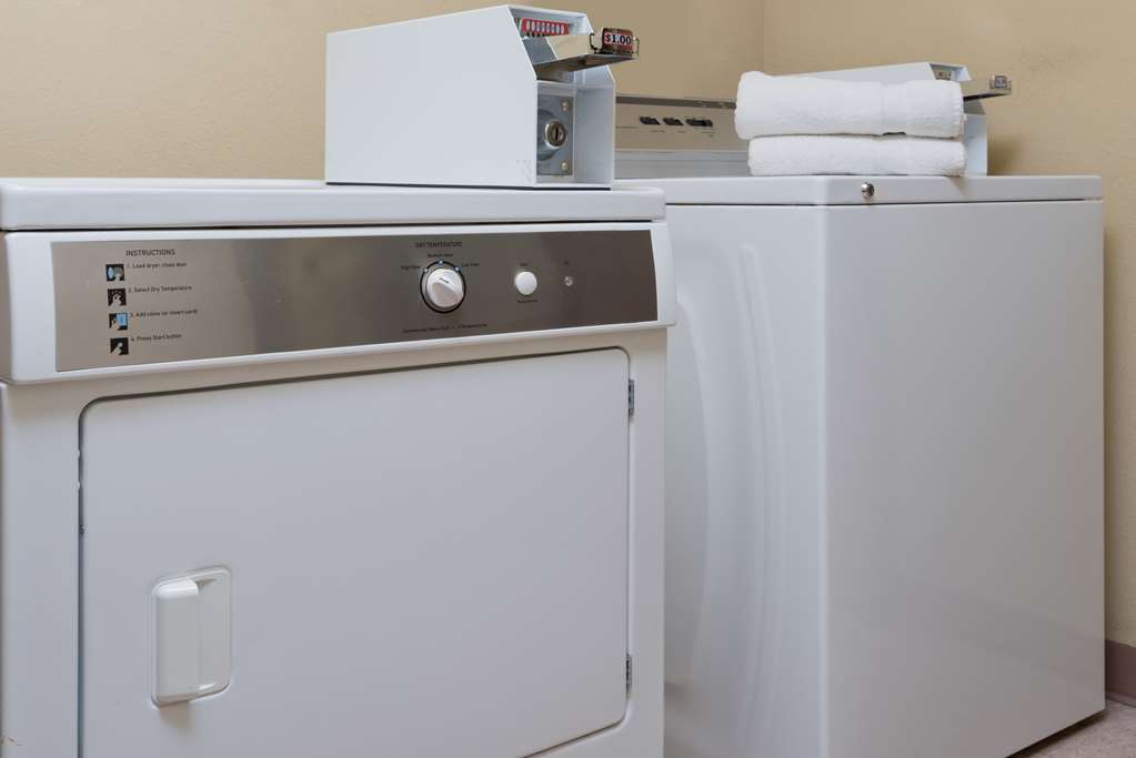 Super 8 By Wyndham Kimball Facilities photo